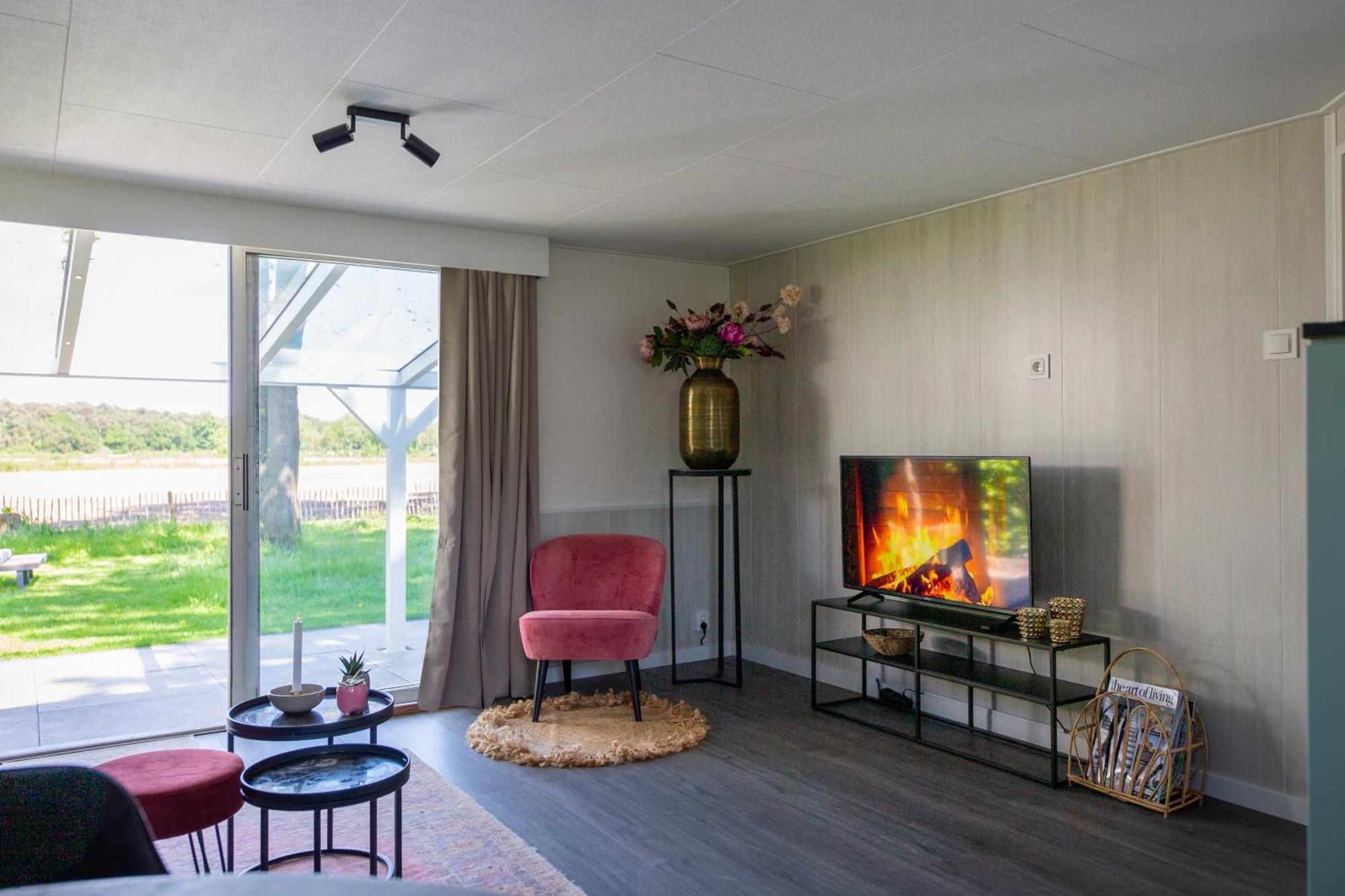 86, Bed & Outdoor Wellness - Sauna, Hottub, Icebath & Outdoor Shower Included! オーイステルウェイク エクステリア 写真